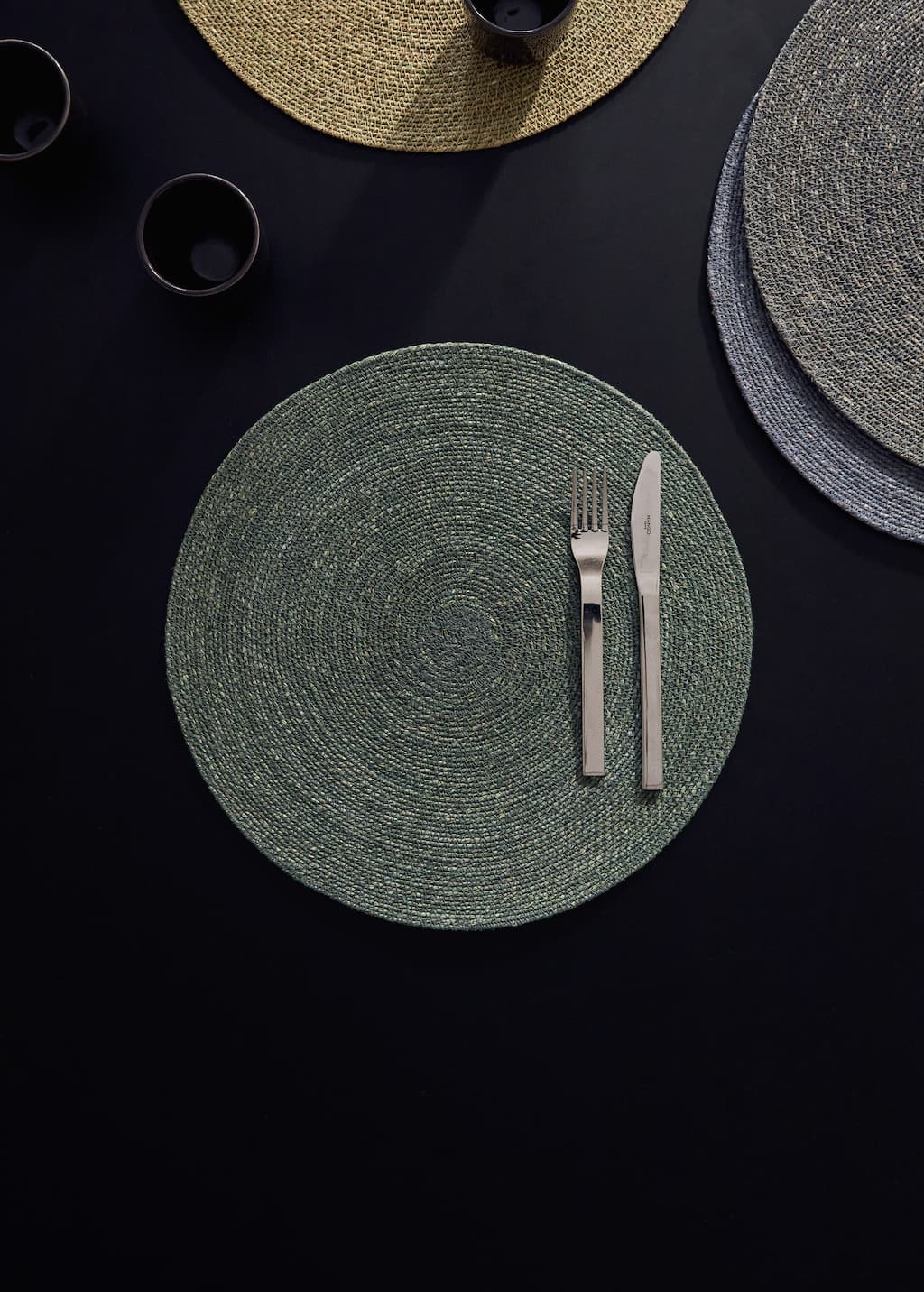 Seagrass placemats various colors