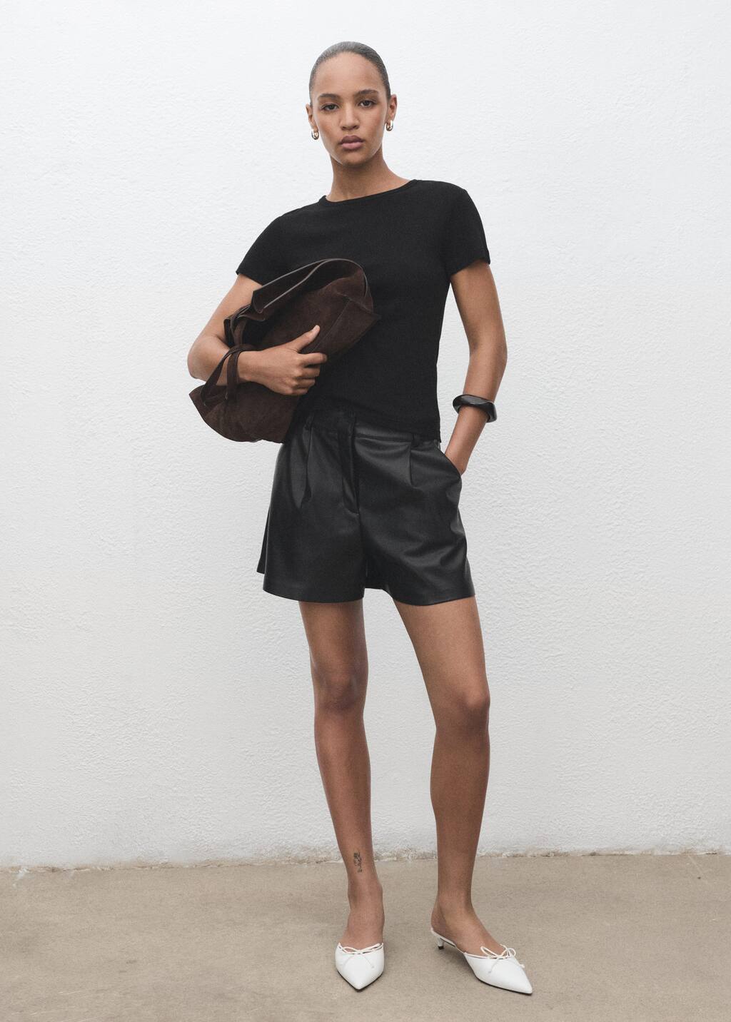 Mango Skin-effect Pleated Shorts Black In Black