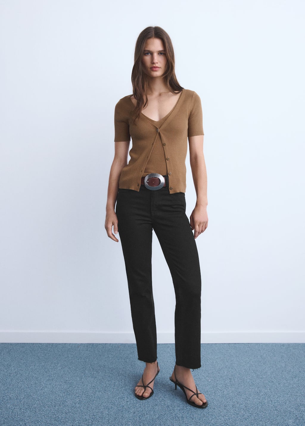 Mango Sienna Flared Cropped Jeans In Black