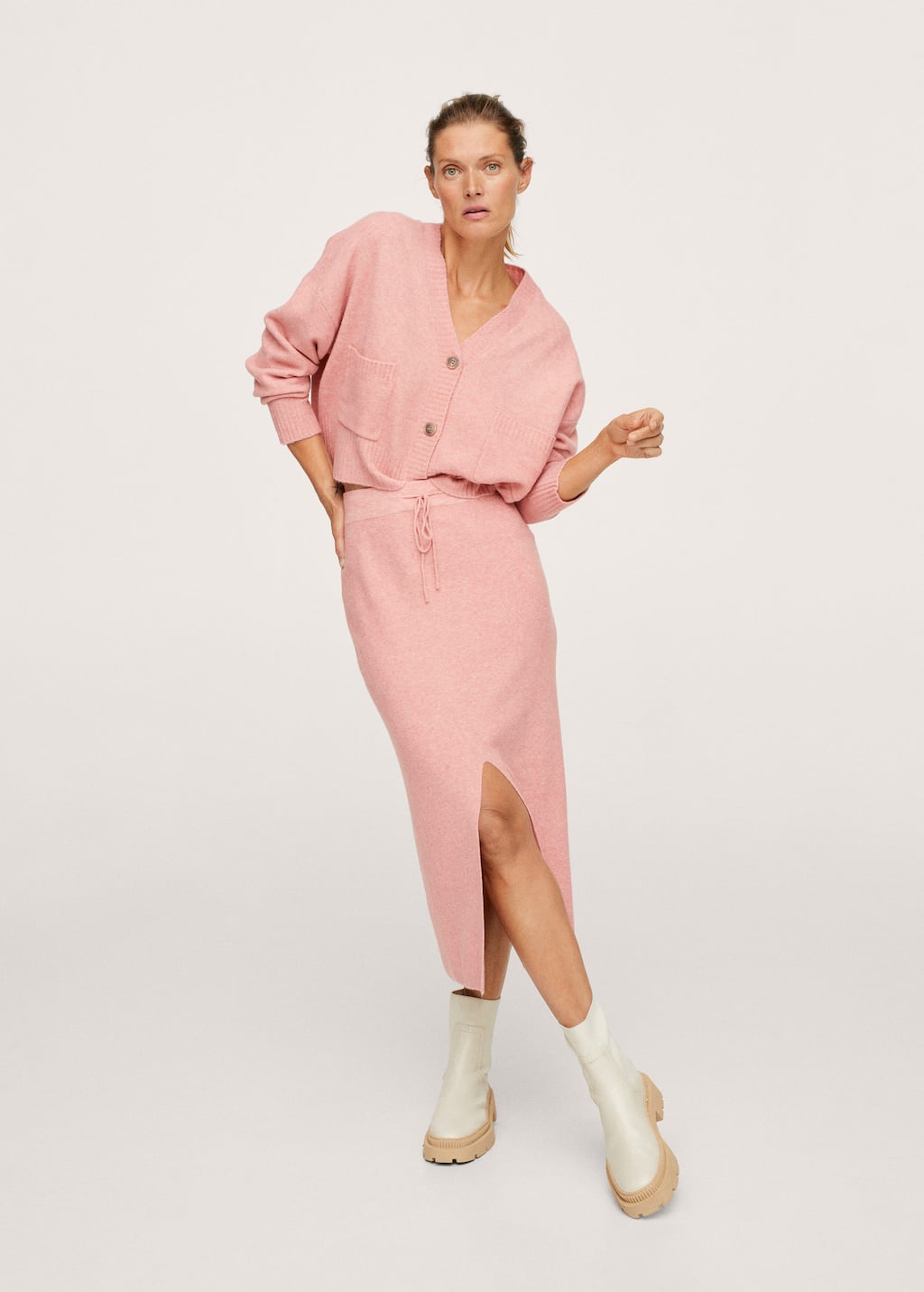 Slit knitted skirt - General plane