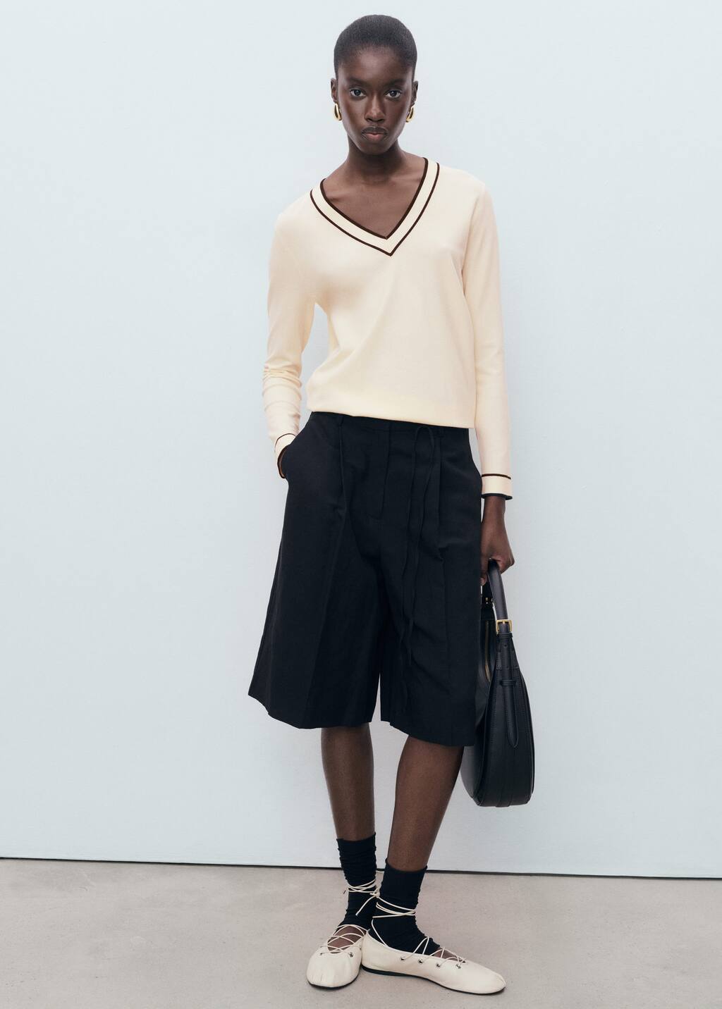 Mango Pull-over À Col En V Contrastant Écru - Femme - Xl - In Neutral