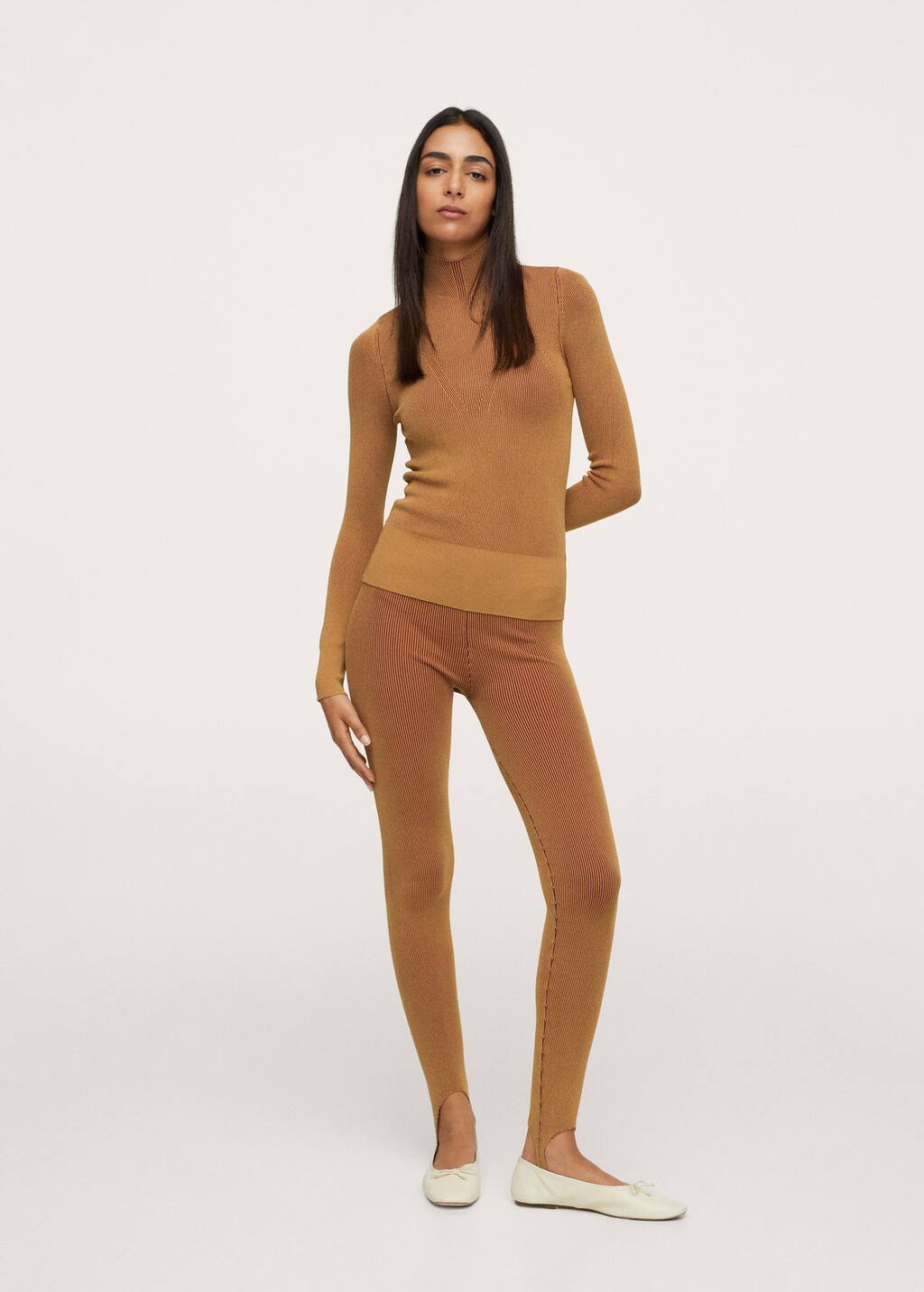 Fuseau knitted leggings - Woman | Mango Saudi Arabia