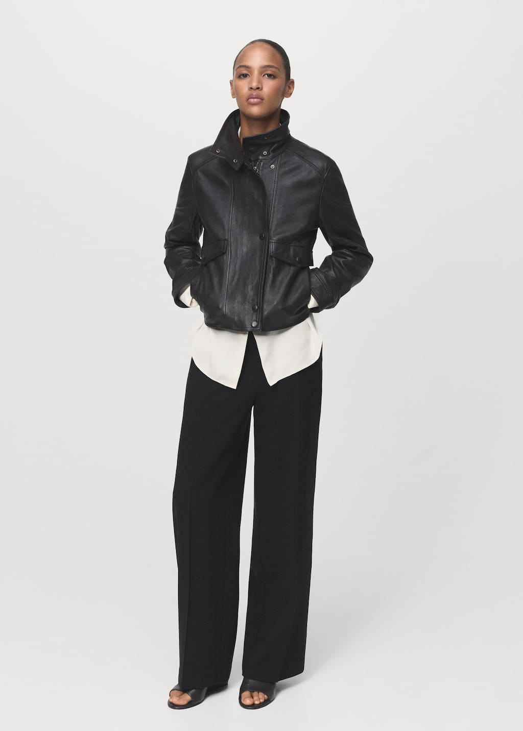 Straight mid-rise pants
