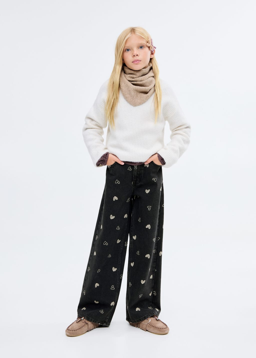 Jeans with embroidered heart
