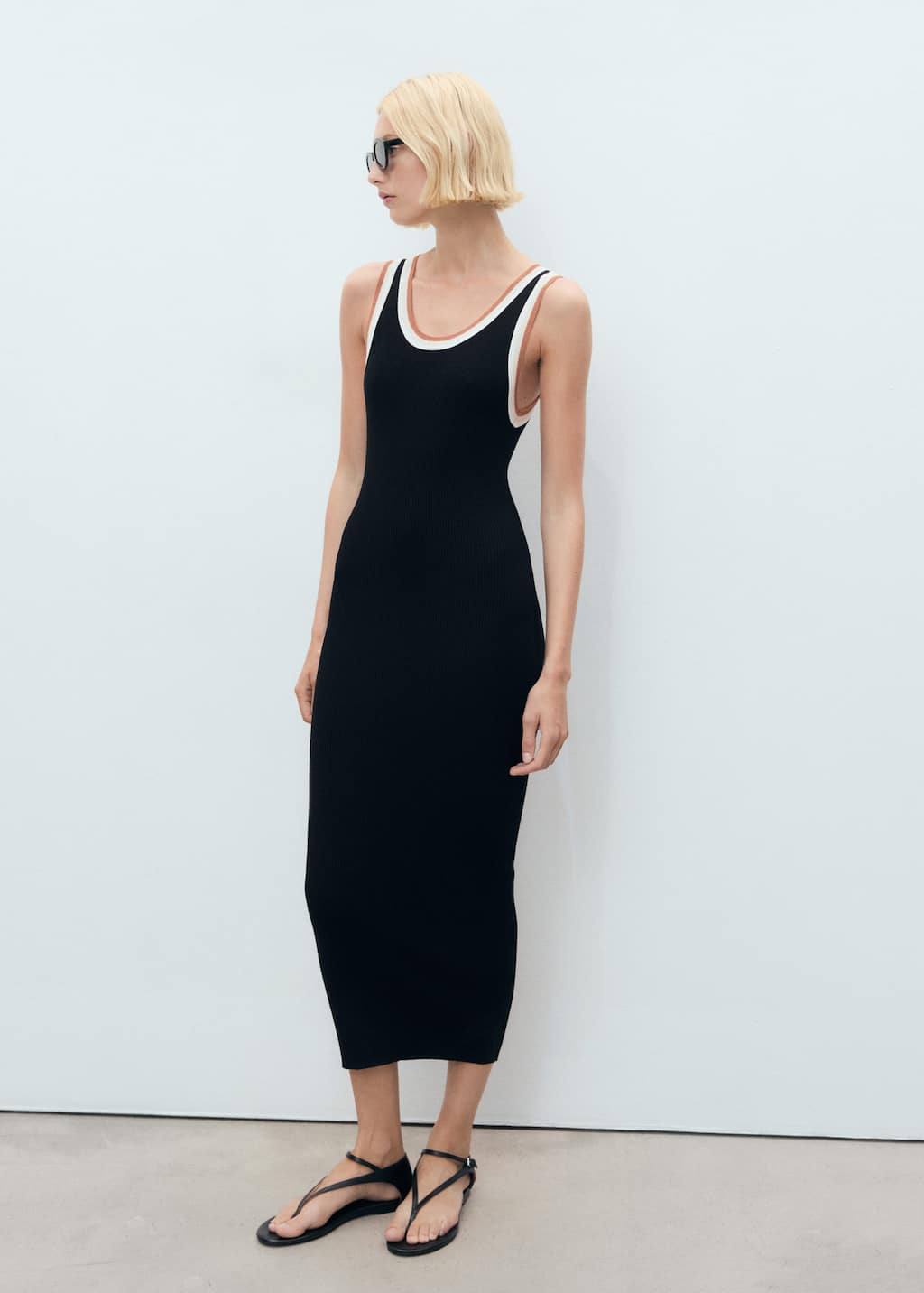 Knitted dress with contrasting details black - Woman - 8 - MANGO