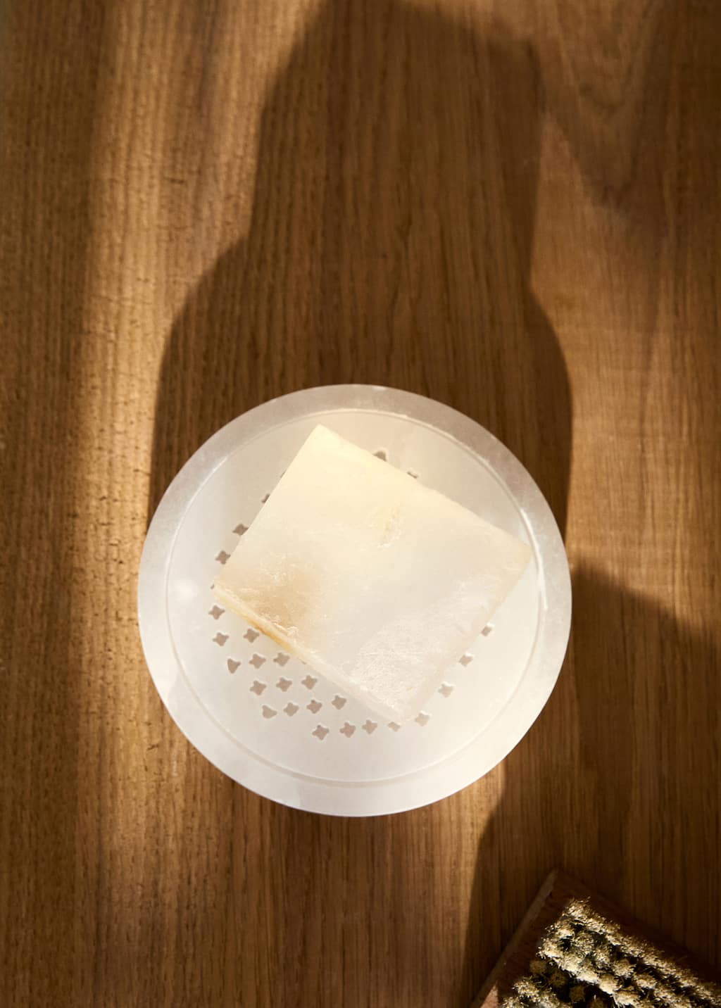 Alabaster soap dish