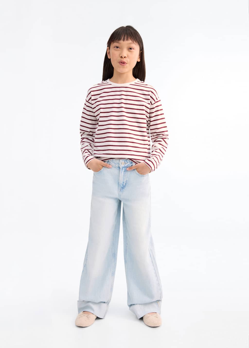 Striped t-shirt with cut-out