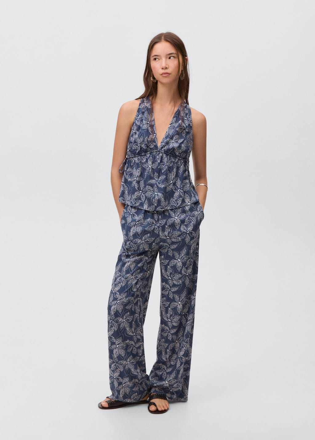 Flower print pants