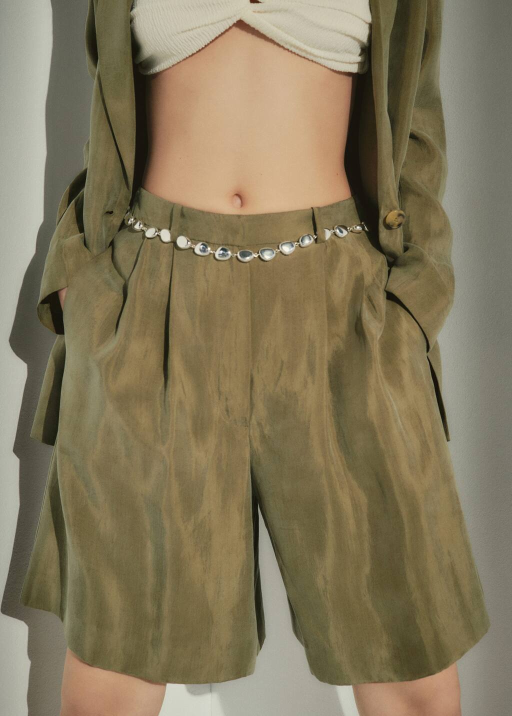 Mango Lyocell suit shorts. 6 Mango Lyocell suit shorts. 6
