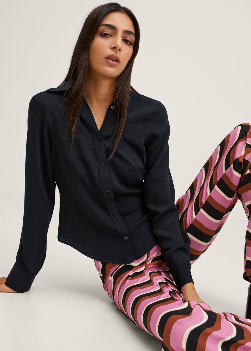 camisas negras mujer mango