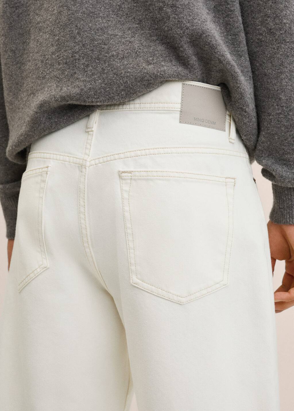Mango Tapered loose cropped jeans 27074757 01