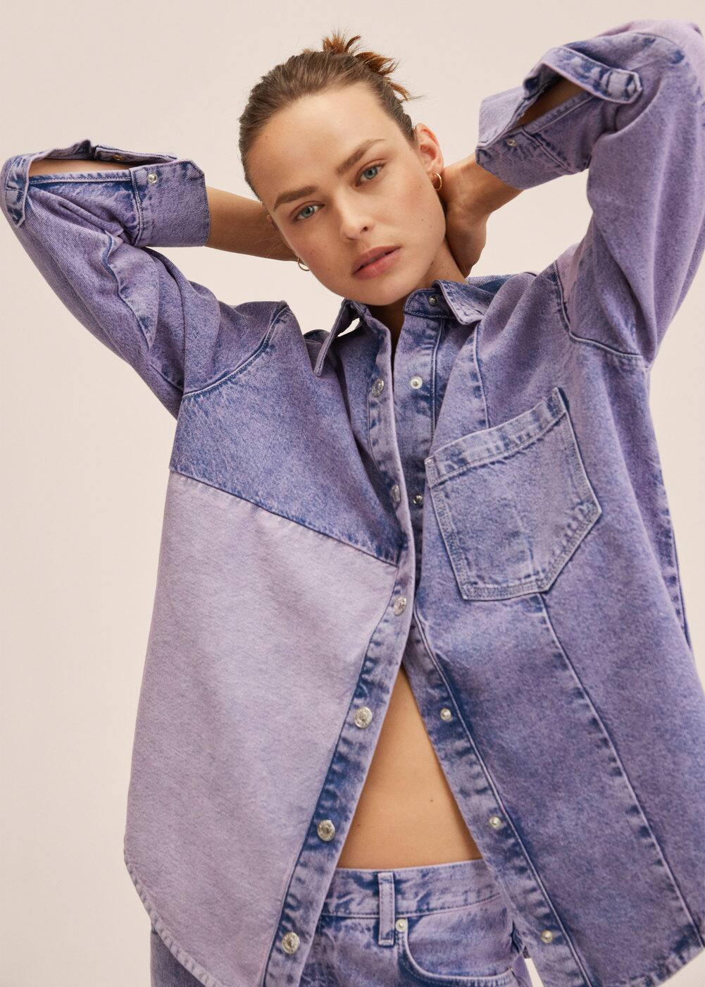 Sobrecamisa vaquera oversize Mujer Mango México