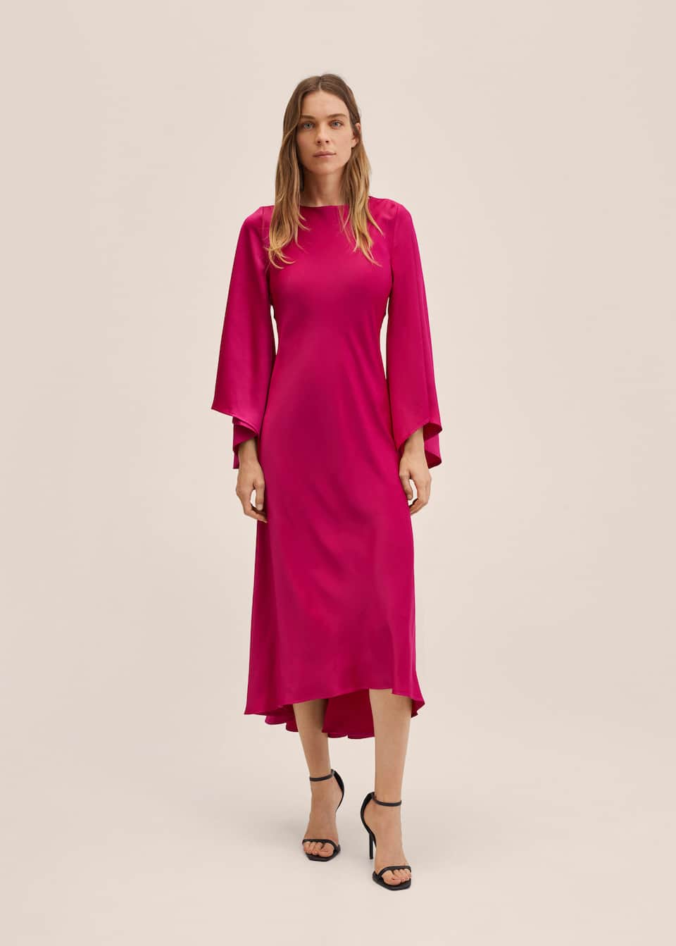 Vestido fluido satinado - Plano general