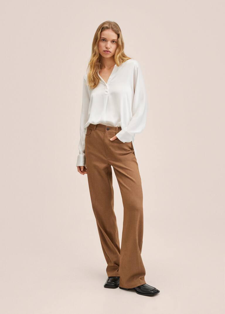 outfit blusa satinada