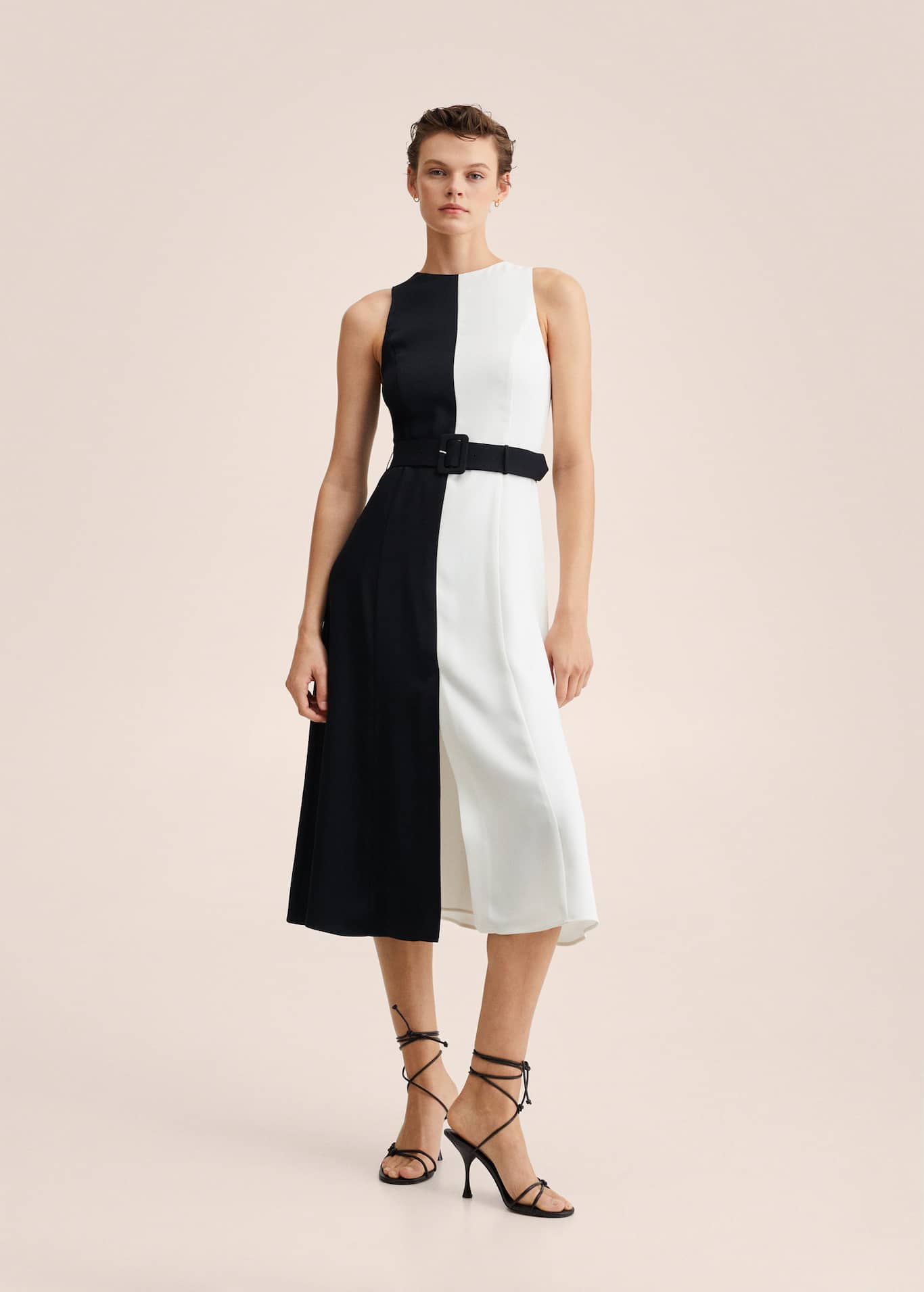 Robe bicolore ceinture - Plan général