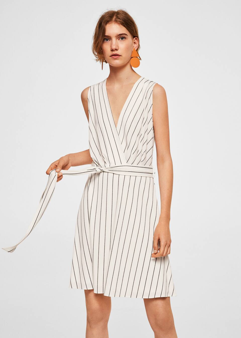 보우 랩 드레스