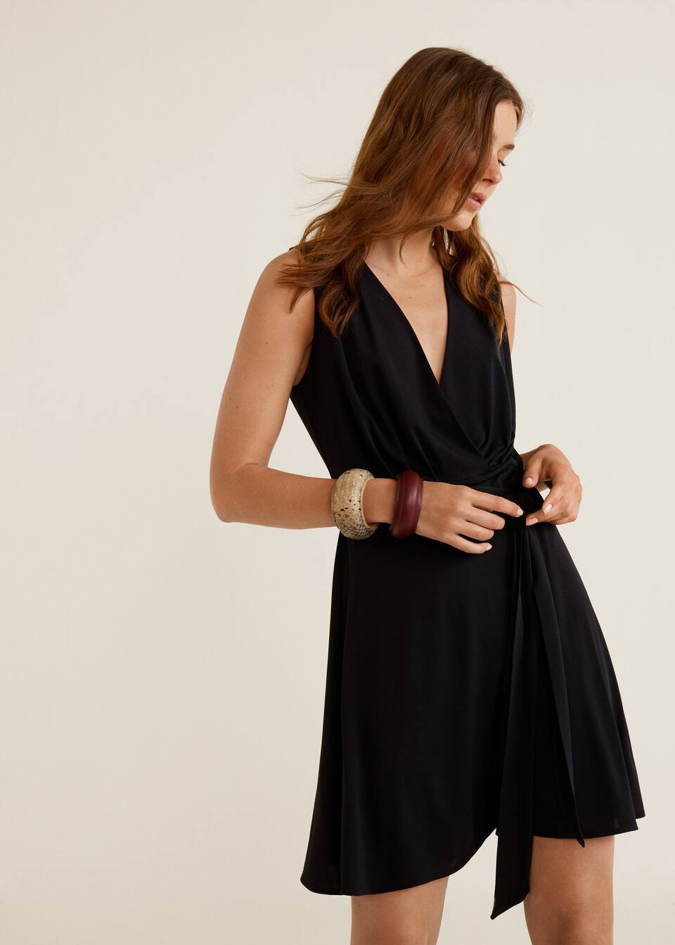 보우 랩 드레스