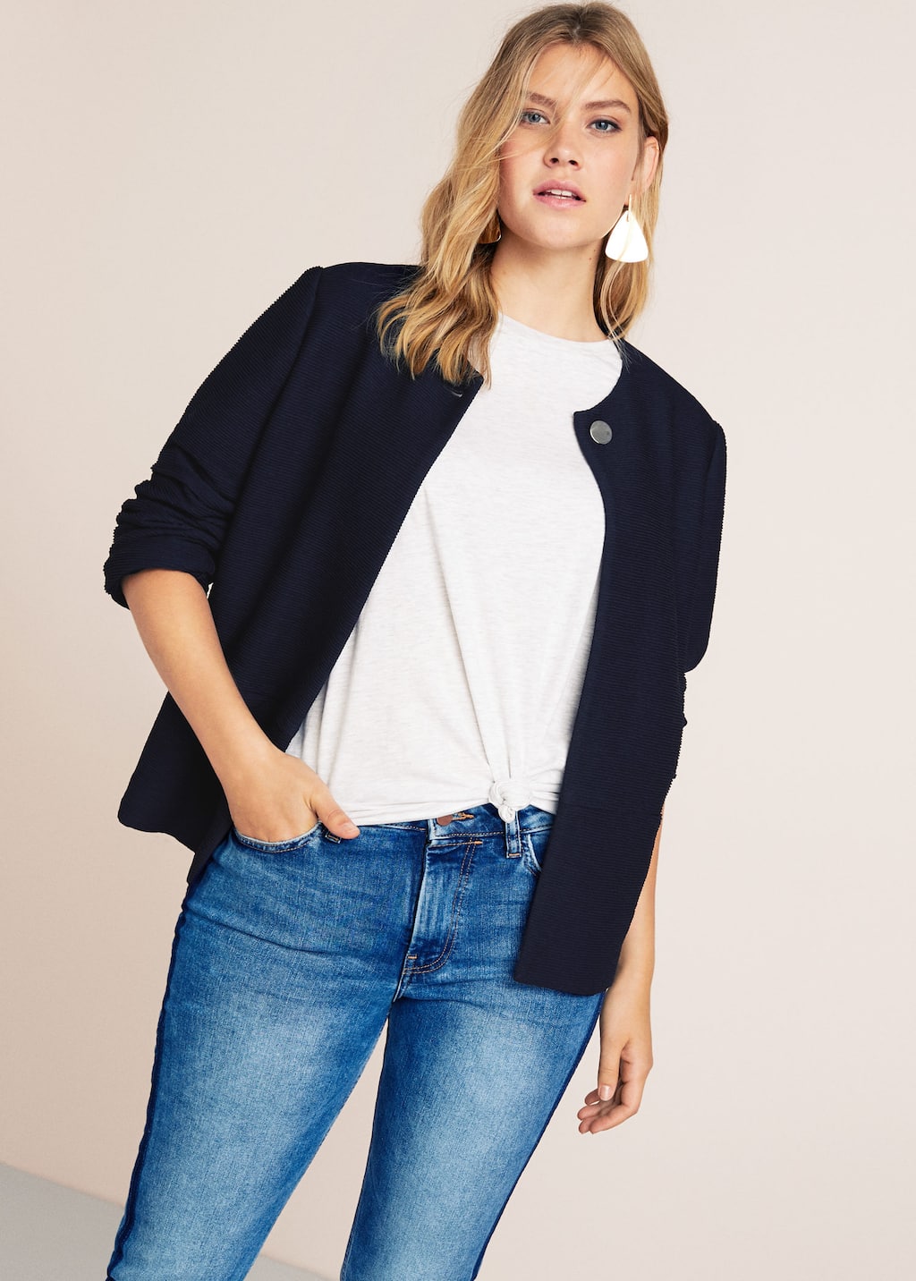 Texturerad jacka med knapp Jackor Stora storlekar | Mode Texturerad jacka med knapp Jackor Stora storlekar | Mode