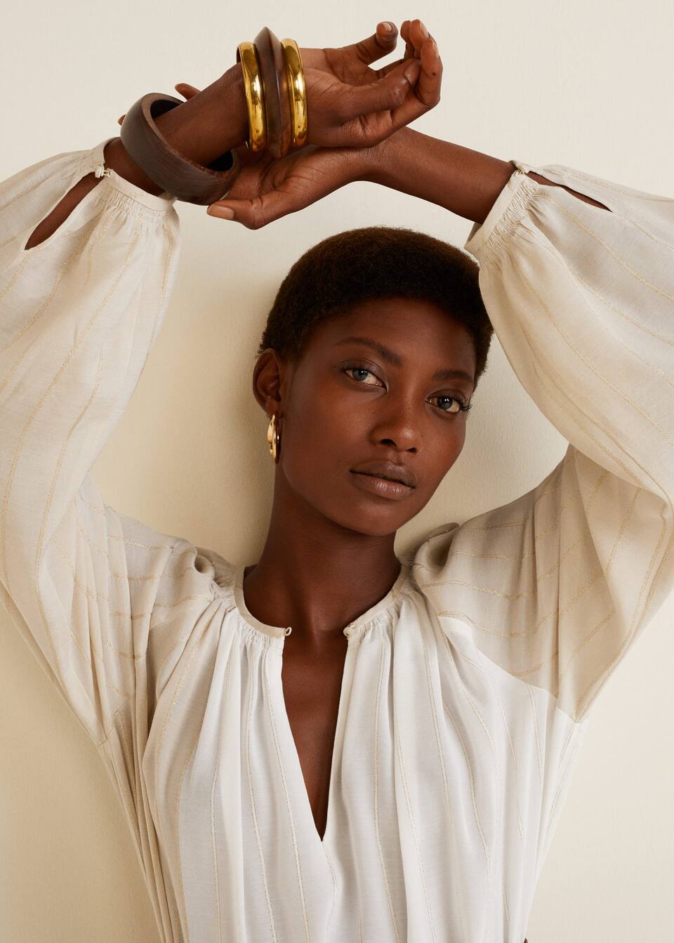 메탈릭사 블라우스