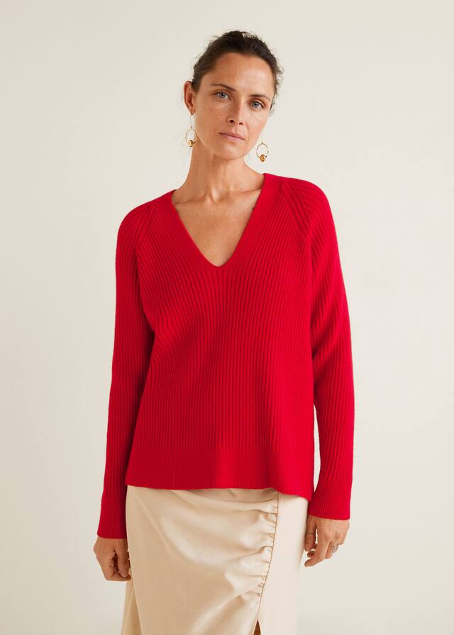 리브드 니트 스웨터