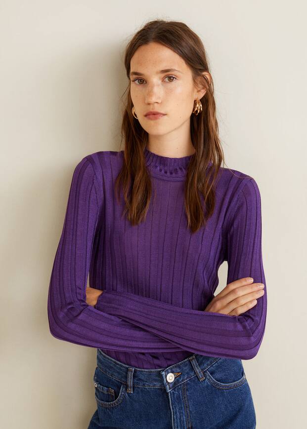 터틀넥 리브드 스웨터