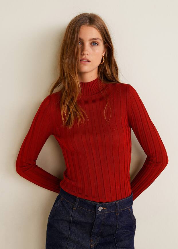 터틀넥 리브드 스웨터