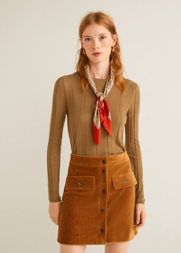 파인 니트 스웨터