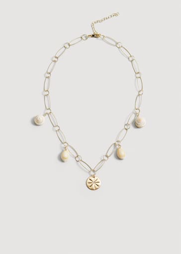 Shells bead necklace
