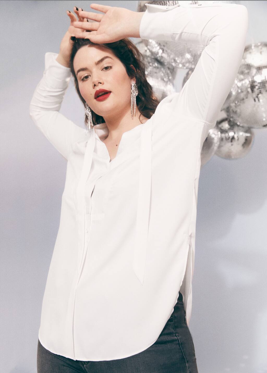 Bluse Mit Schleifenkragen Blusen Grosse Grossen Outlet Liechtenstein