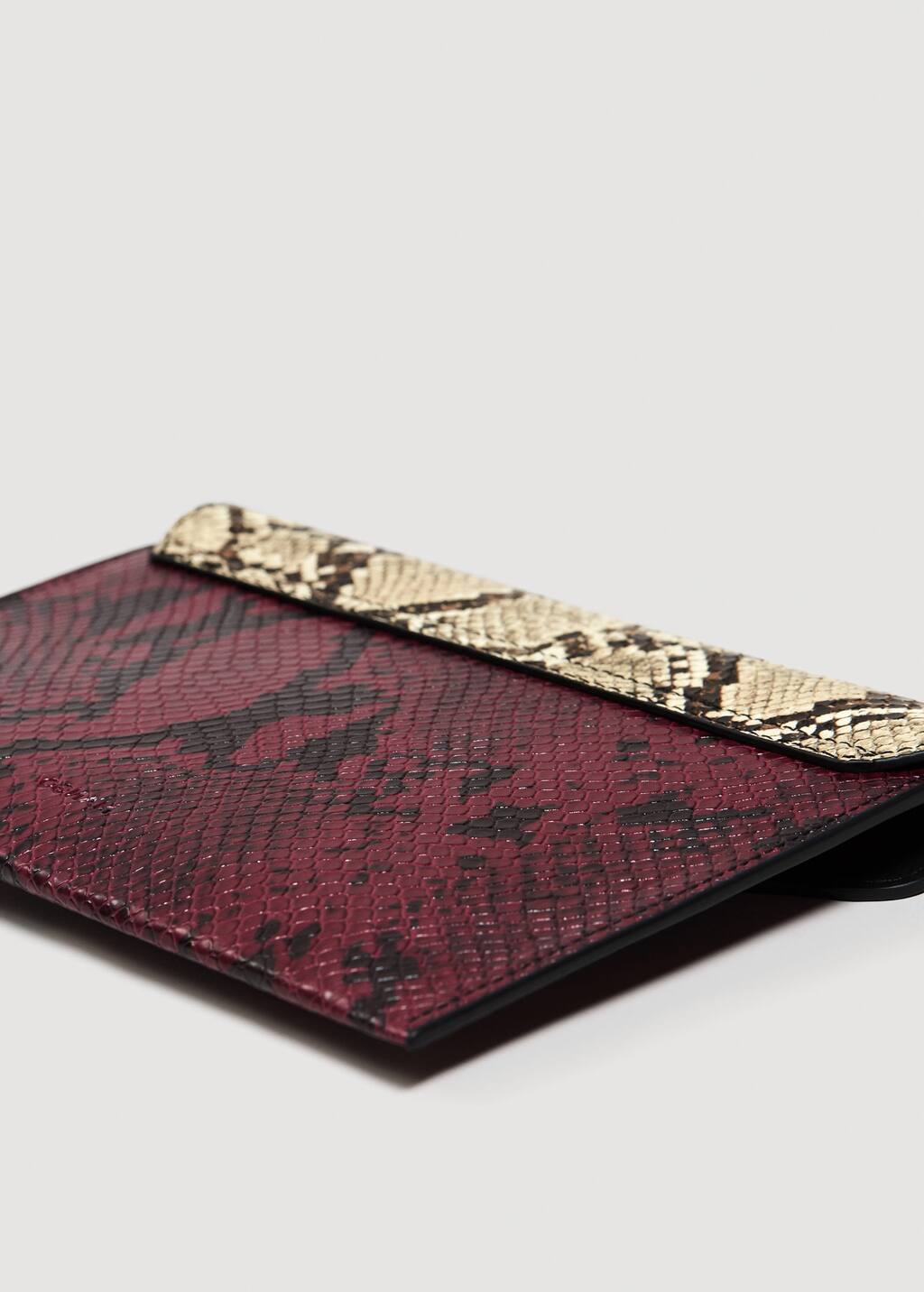 pochette serpent mango