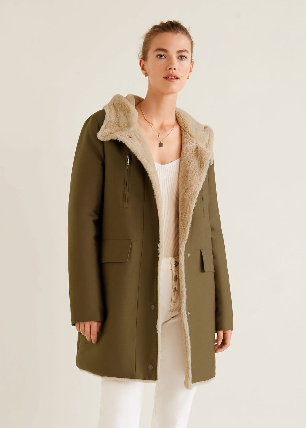 Parka capuche fourrure synthétique Femme | Mango France Manteau capuche fourrure synthétique Femme | Mango France