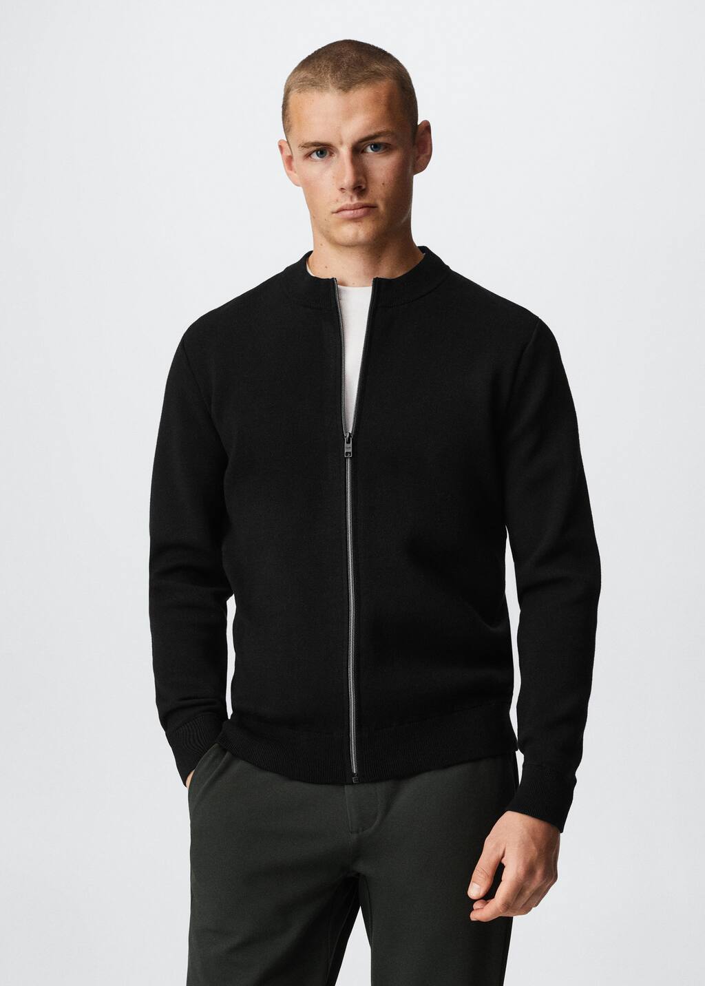 Mango Zipped high collar cardigan 37024007 99