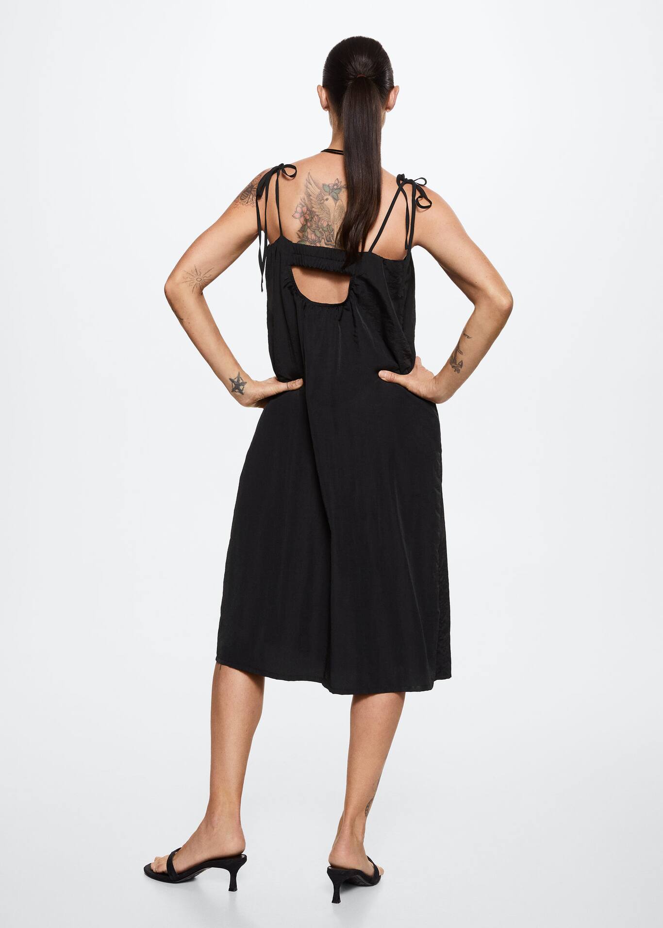 Robe fronc?�e dos ouvert - Femme | MANGO OUTLET France