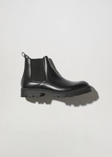 chelsea boots track sole