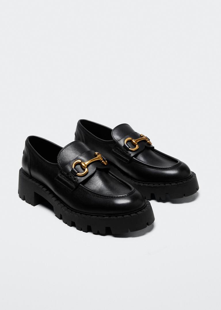 Leather moccasin with track sole mango
