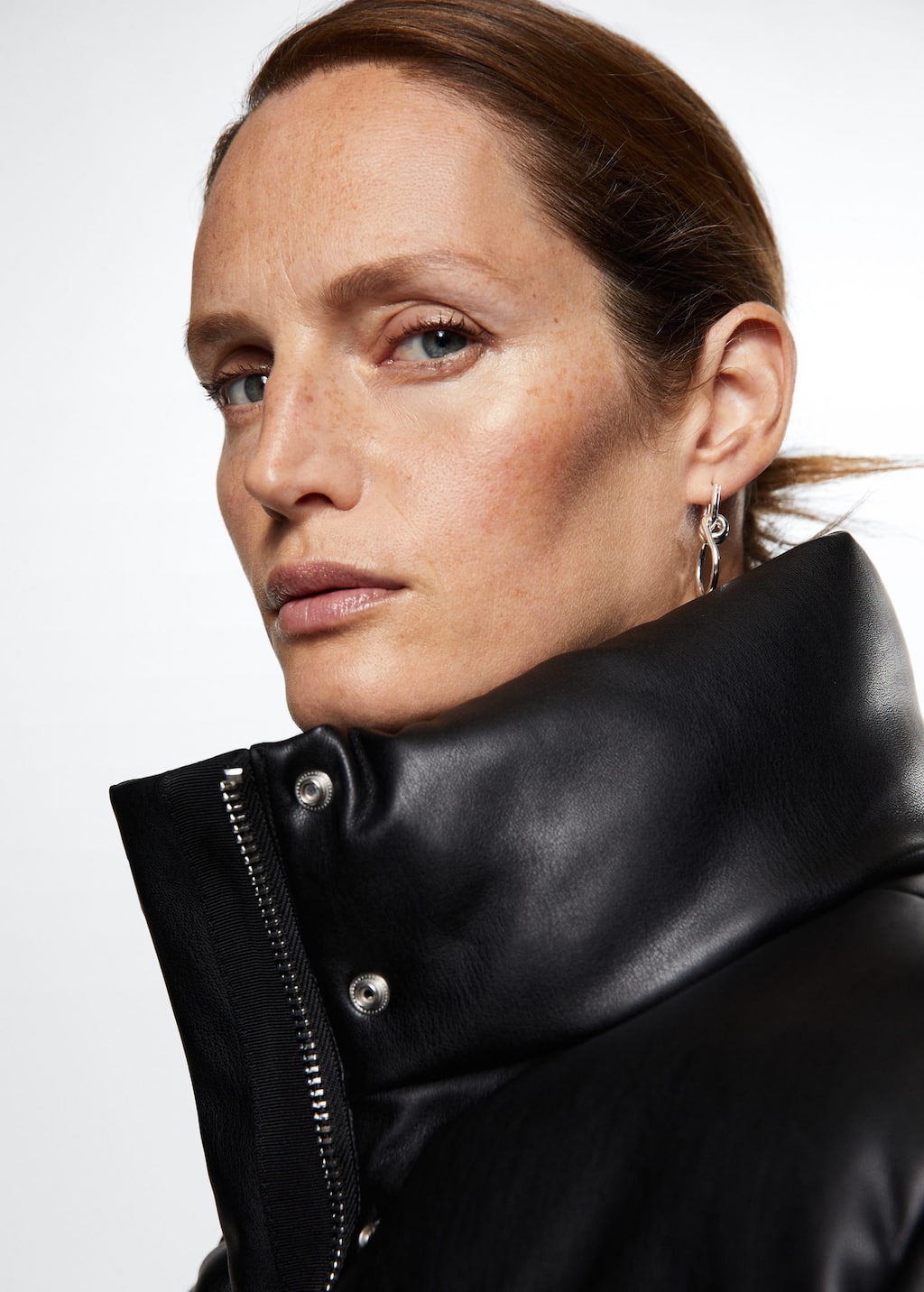 Mango Quilted Skin Style Jacket 37097748 05 mango-quilted-skin-style-jacket-37097748-05