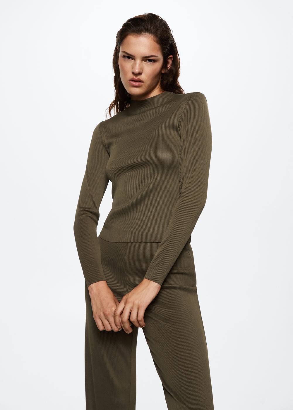 Pleated t-shirt -  Woman | Mango Canada