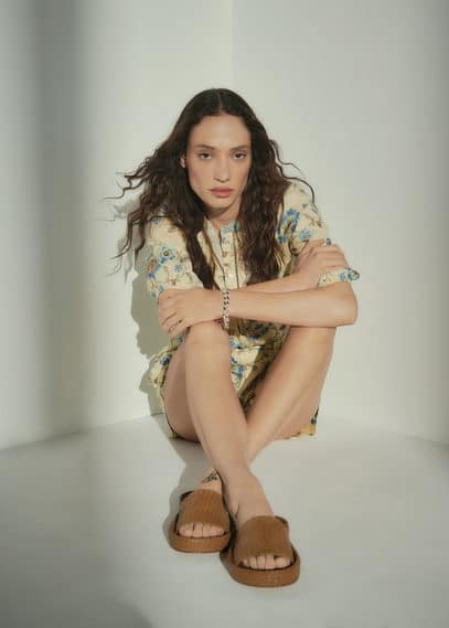 Sandali intrecciati pelle