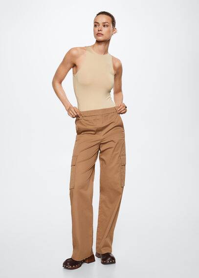 ชุดบอดี้สูทคล้องคอ