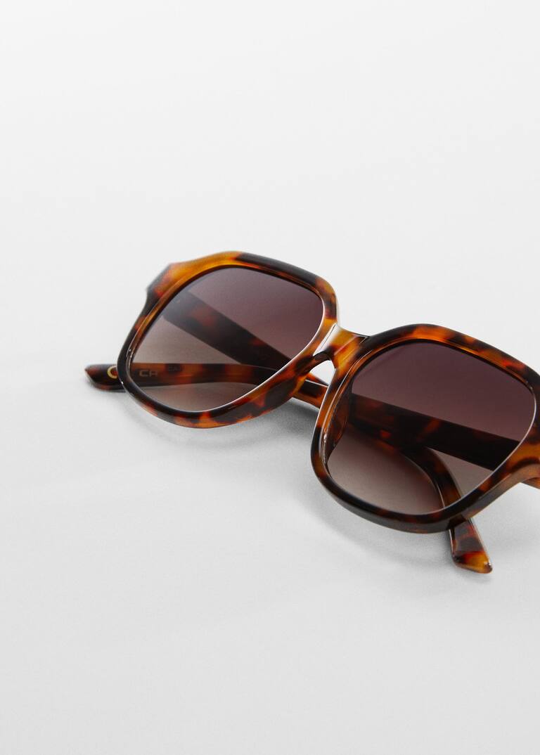 Retro style sunglasses Women Mango USA