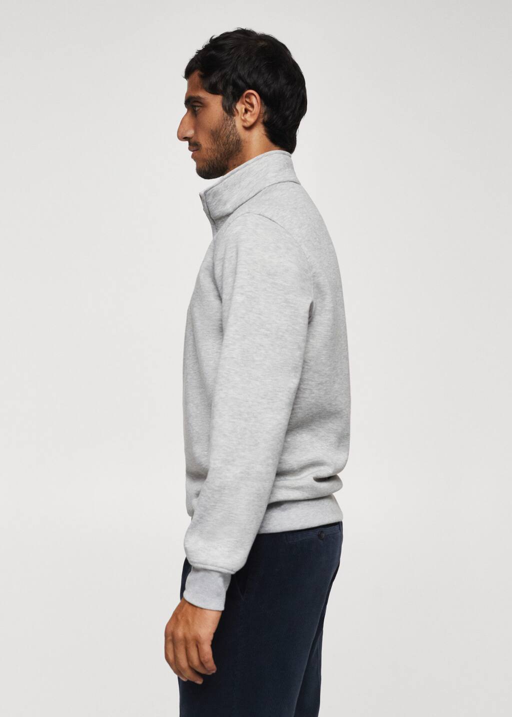 Mango Baumwoll-Sweatshirt mit Zip-Kragen. 5