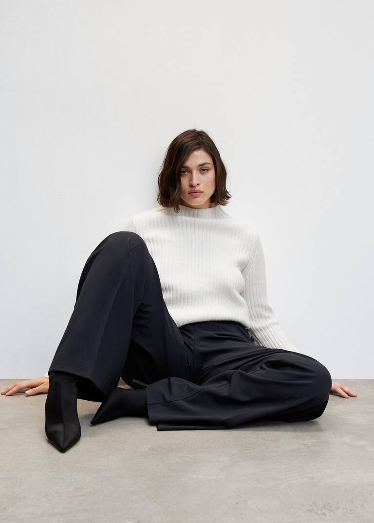 Side buttons pants Women Mango USA