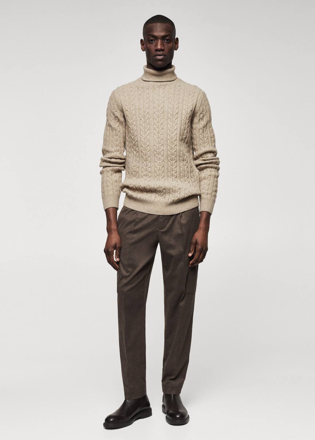 Mango Textured cargo pants 47010622 31