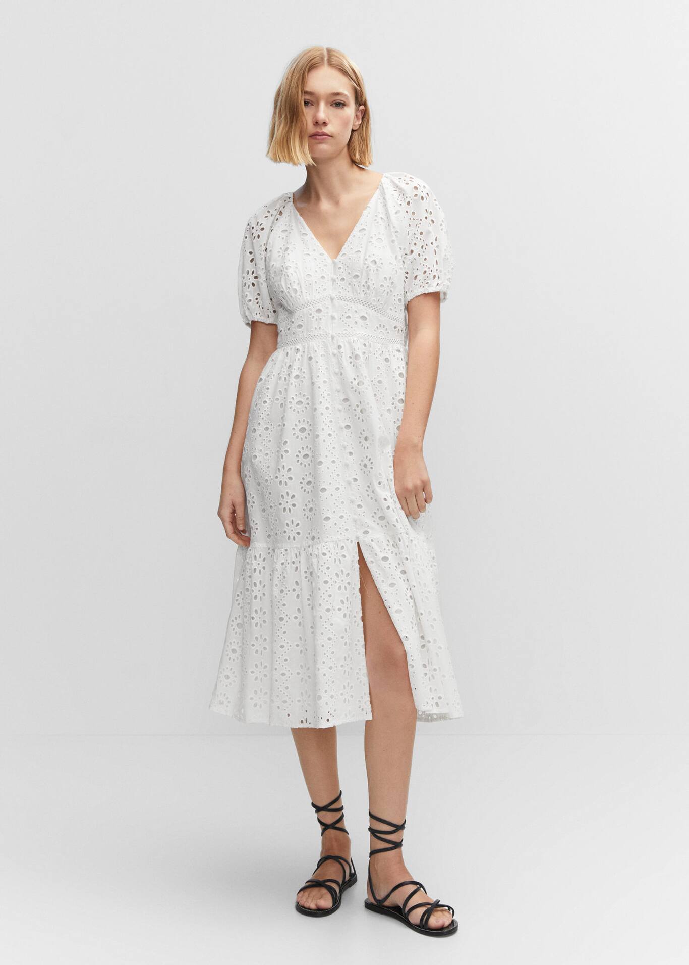 Robe d?�tails ajour?�s broderies - Femme | Mango France