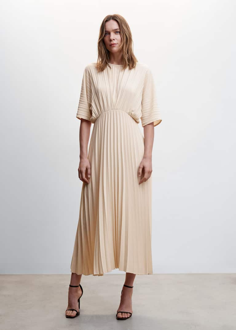 Skirt Pleated Dress 2019 Elie Saab Pleated Knit Maxi Dress In Neutrals 68% Off Editorialist Skirt Pleated Dress 2019 Elie Saab Pleated Knit Maxi Dress In Neutrals 68% Off Editorialist