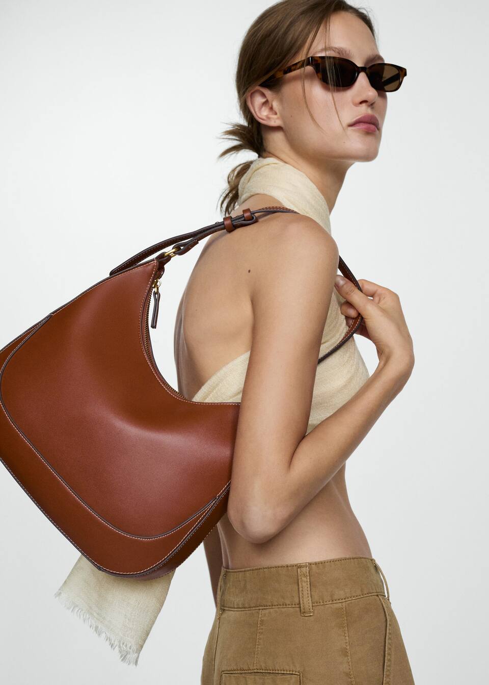 Shorthandle shoulder bag Women Mango USA