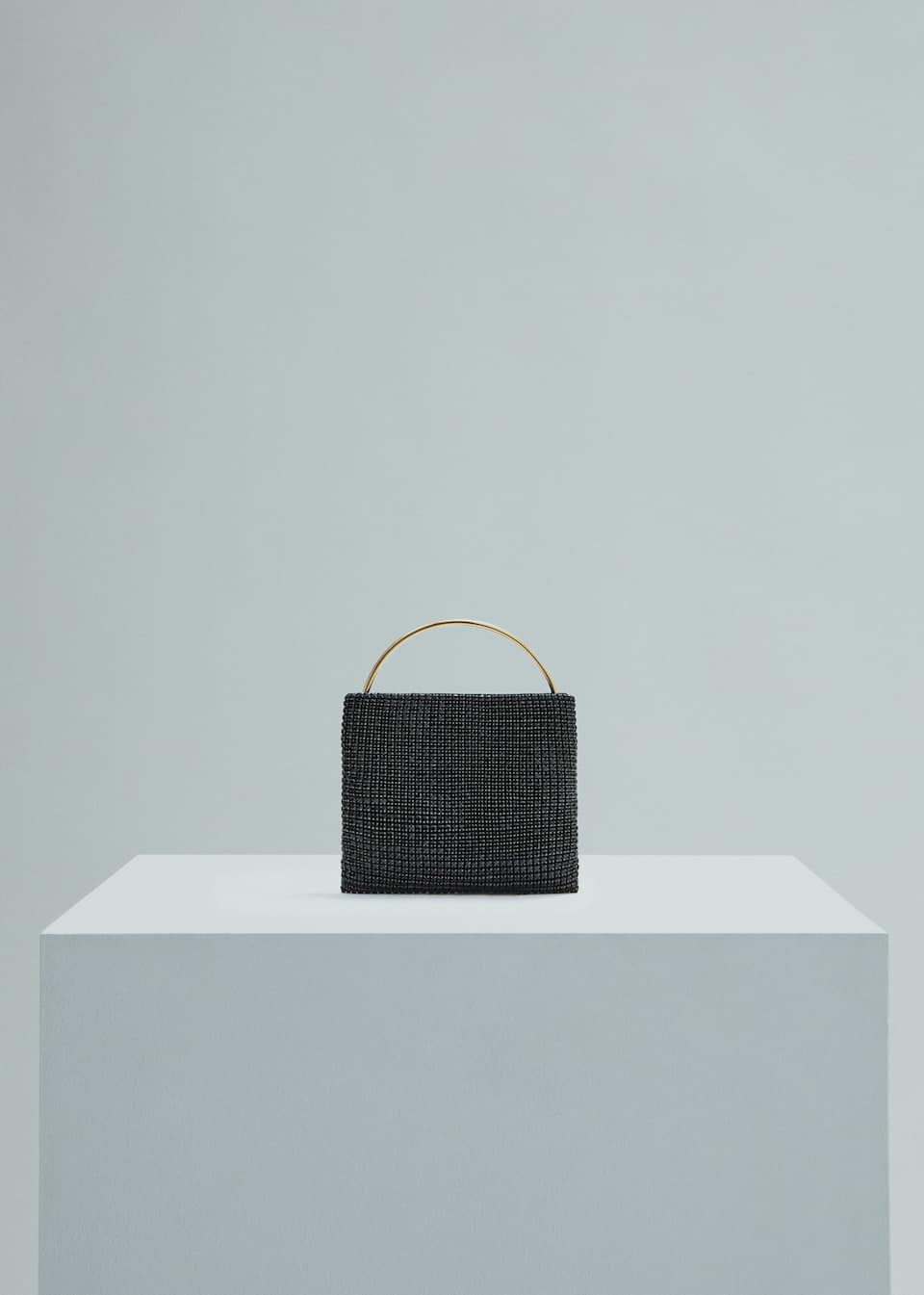 Strasszos táska merev fogantyúval - Termék modell nélkül