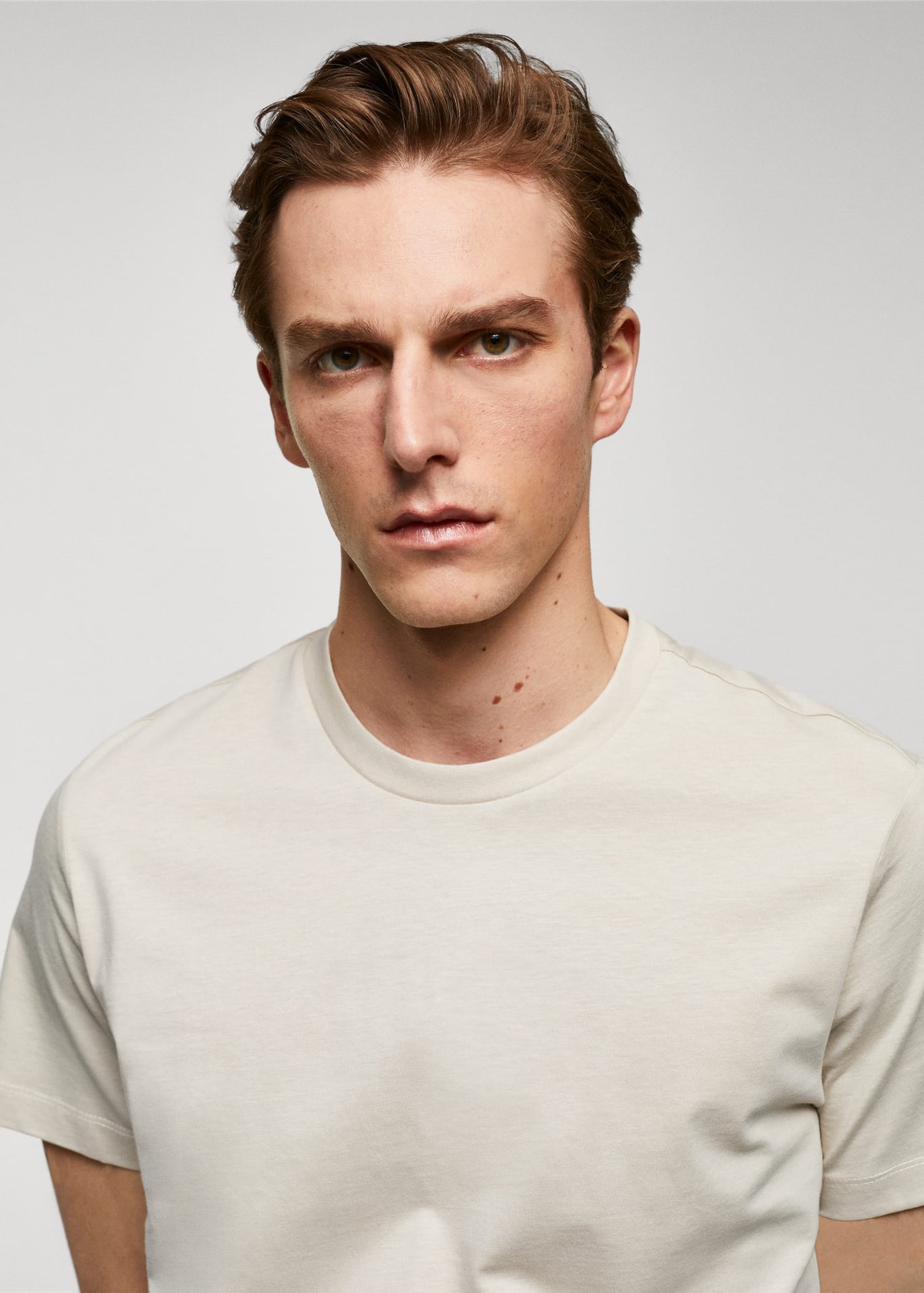 Basic cotton stretch t-shirt - Man | Mango Man The Philippines
