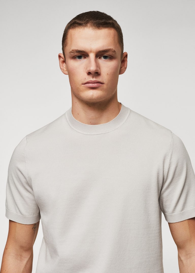 Fineknit tshirt Men Mango Man United Kingdom