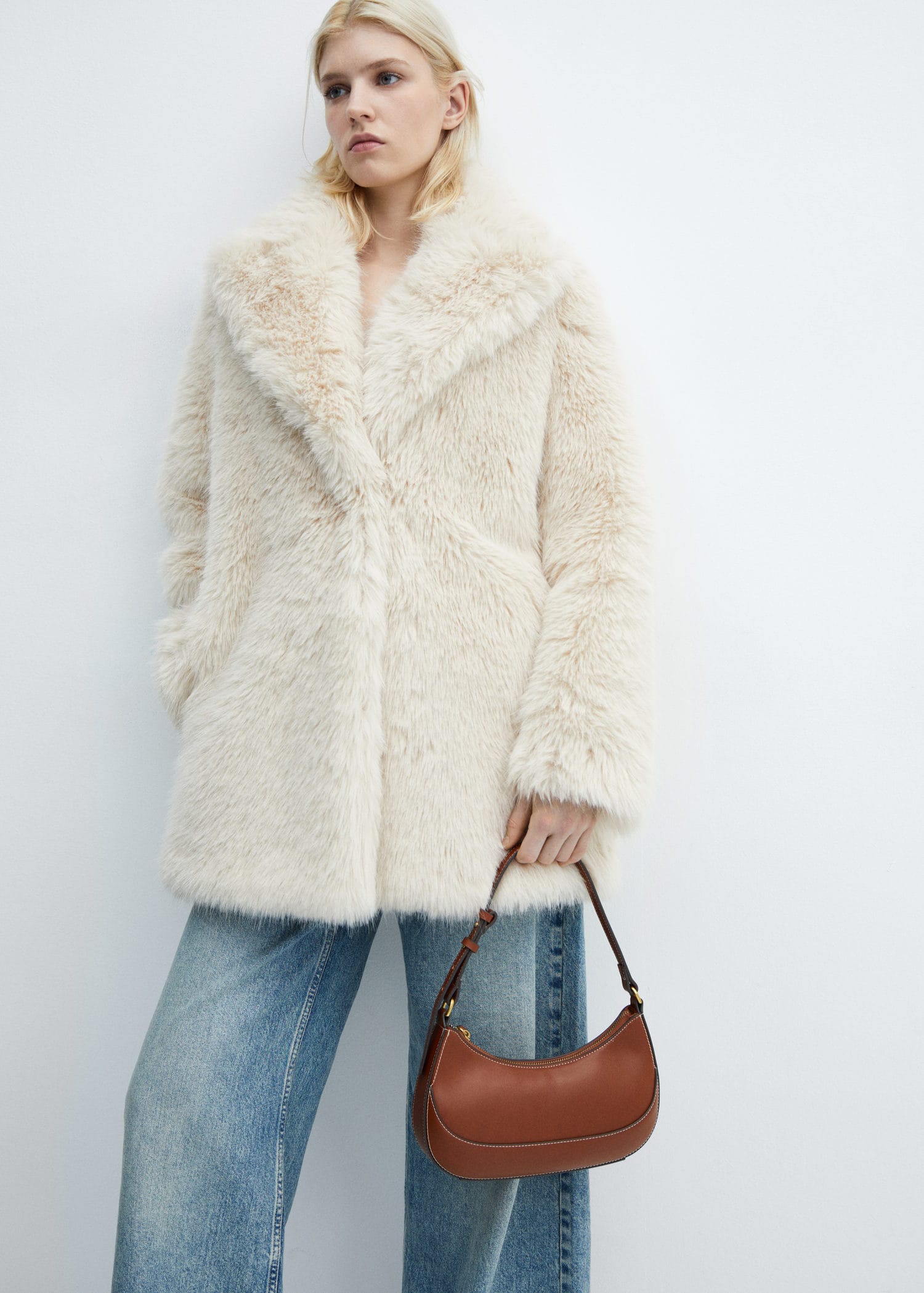 Oval short handle bag Woman MNG Australia